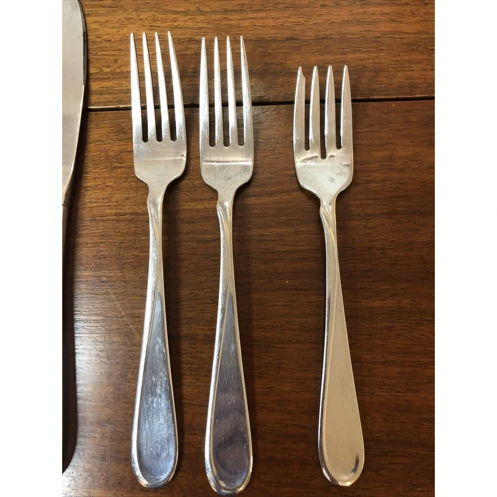 Oneida FLIGHT RELIANCE Stainless Lot Of 8 Flatware Forks Knives Spoons